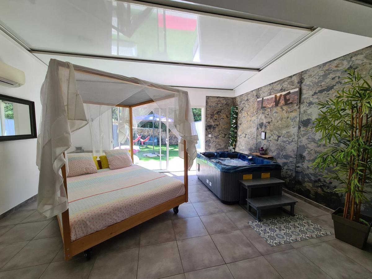 Etoiles De Provence Duo Romantic Apartment ลาซิโอตาต์ ภายนอก รูปภาพ