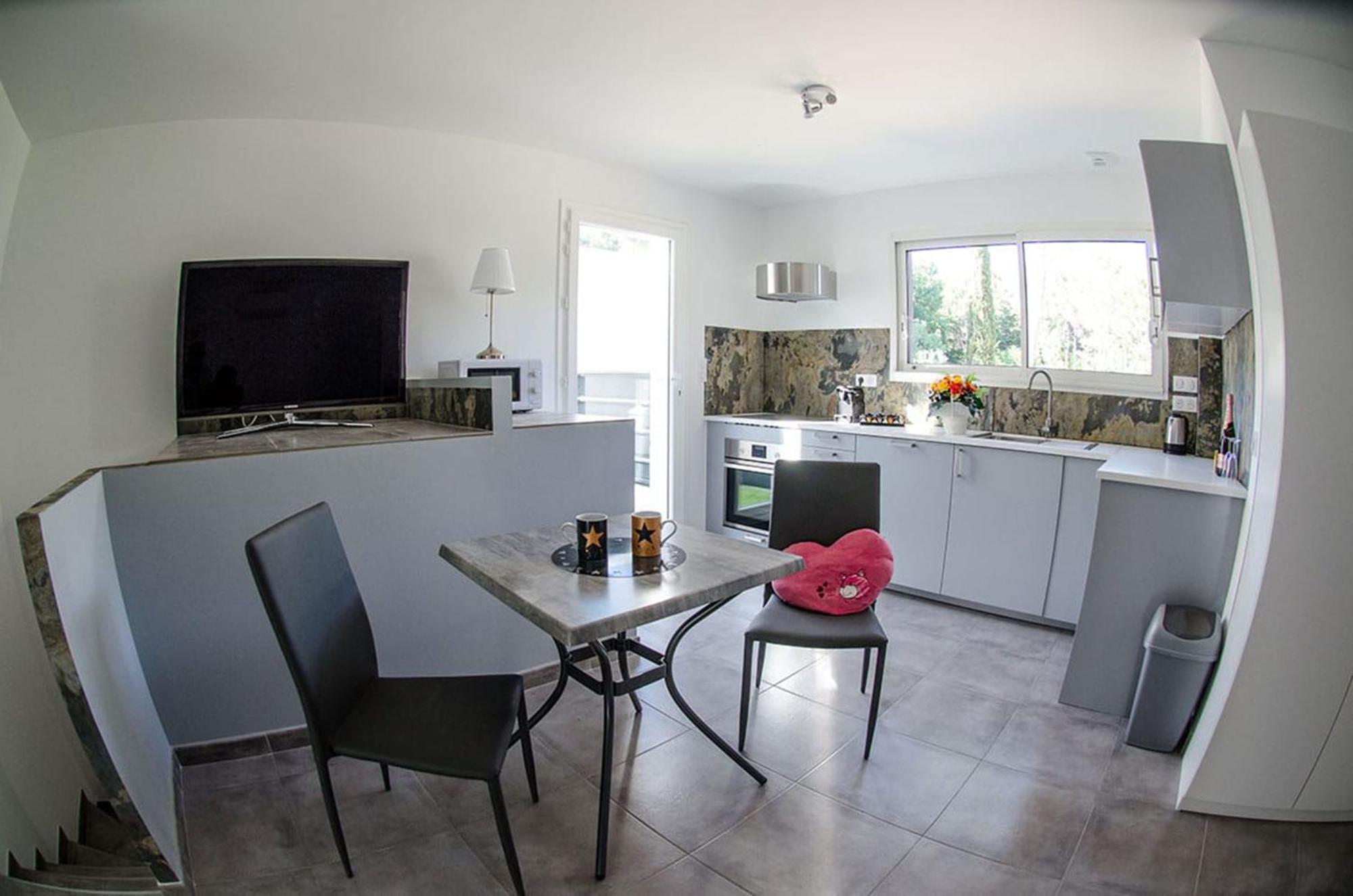 Etoiles De Provence Duo Romantic Apartment ลาซิโอตาต์ ห้อง รูปภาพ
